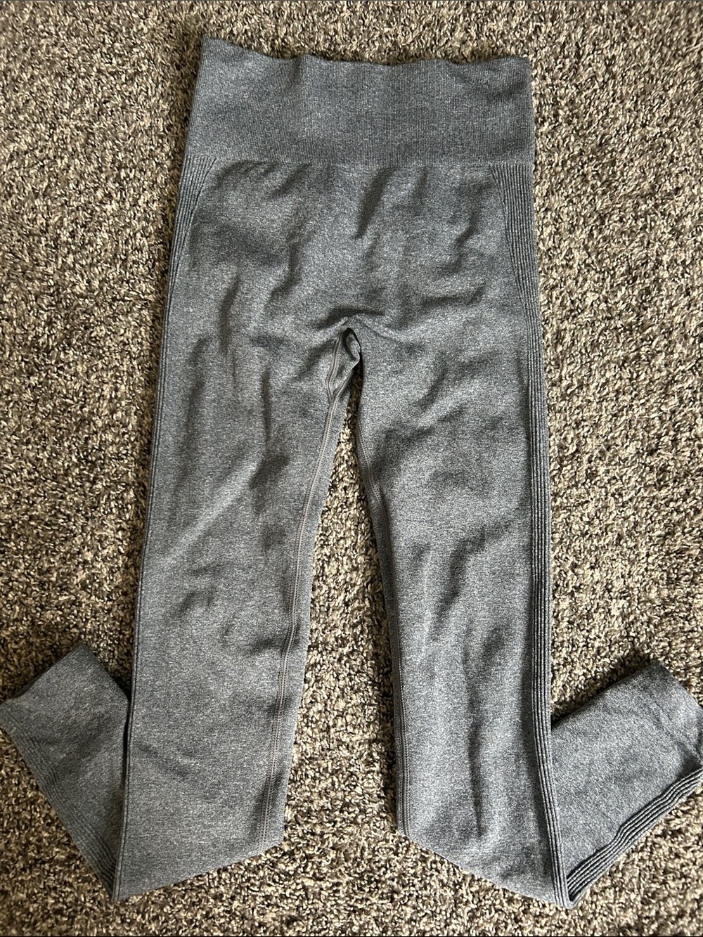 Halara High-Waist Gray Seamless Butt Scrunch Leggings